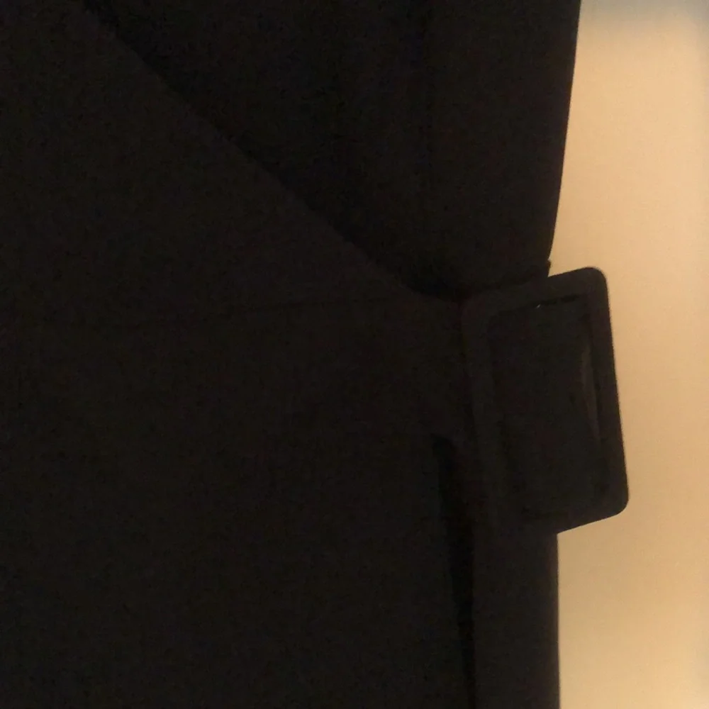 Evan-Picone Black Wrap Dress - 10P - Picture 2 of 10